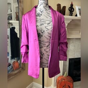 Eesome magenta pink satin feel open blazer permanent ruched sleeve